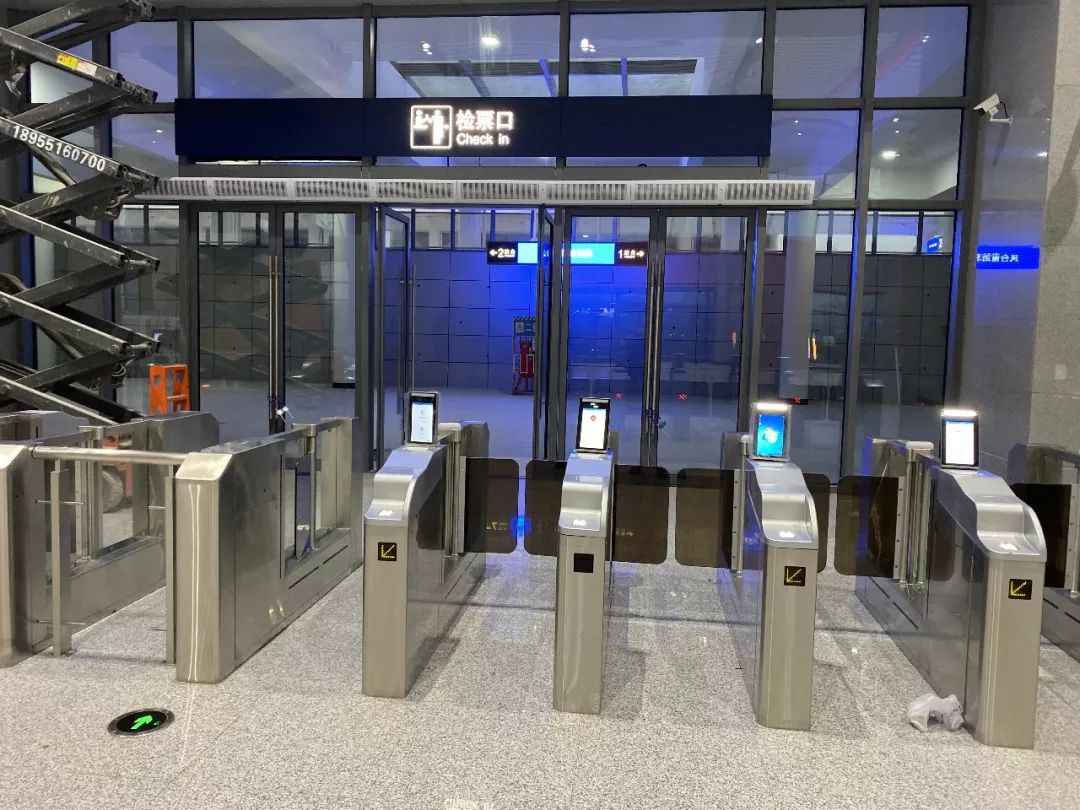 商杭高铁 凤台_商合杭高铁淮南南站站前广场_商合杭高铁凤台南站