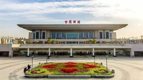 凤台机场大巴时刻表_香港直达河源大巴时刻_上海到凤台的大巴