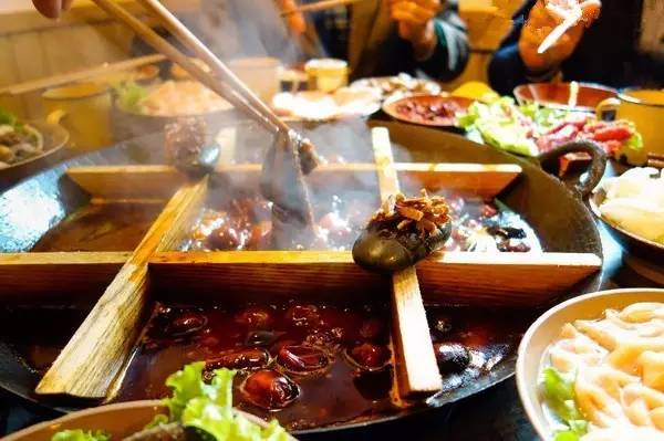 老牌坊鱼豆花火锅官网_凤台香牌坊火锅_香牌坊火锅