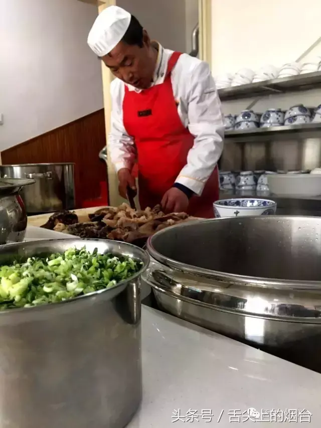 你竟然不知道?烟台这十家餐厅天天都是人人人人人……(图5) 肥牛海鲜自助火锅加盟_冠菌海鲜肥牛自助火锅加盟_凤台小肥牛自助火锅店地址