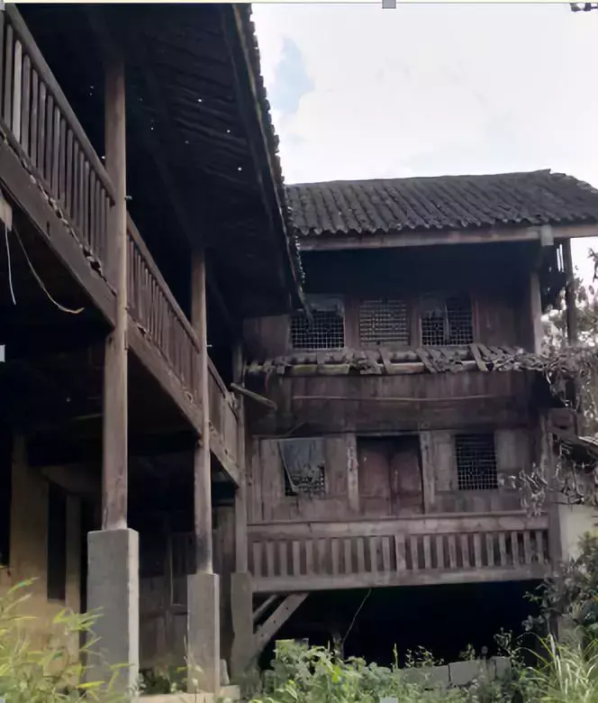 导航泰安市泰山区凤台村_凤台村_凤台南站离凤台多远