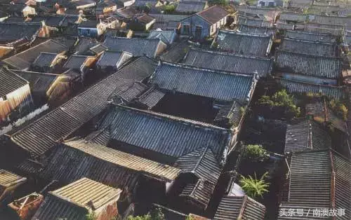 凤台香牌坊火锅_凤鸣路凤台路牛尾巴火锅_铜陵香牌坊火锅老板