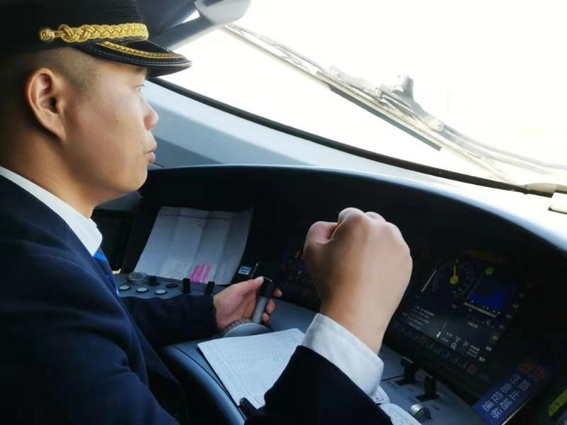 渝黔高铁预计12月通车_石济高铁2017年9月通车_商合杭高铁凤台南站