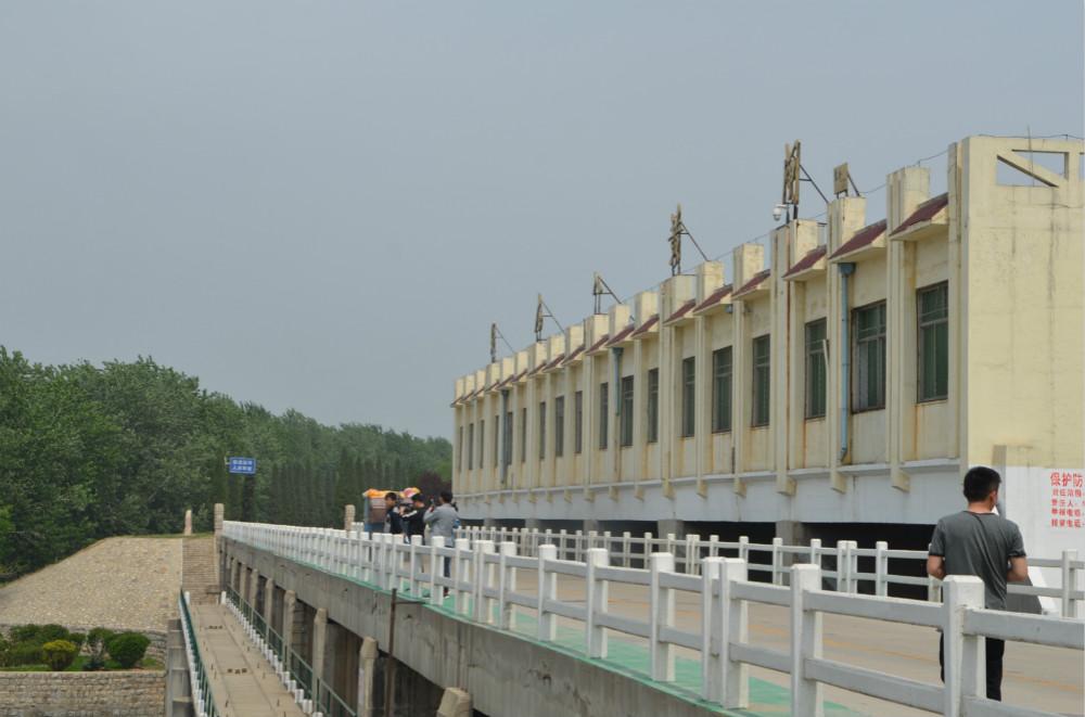 濮阳市台前县凤凰大酒店_安徽省凤台县城北湖排涝站暗箱操作萝卜招聘