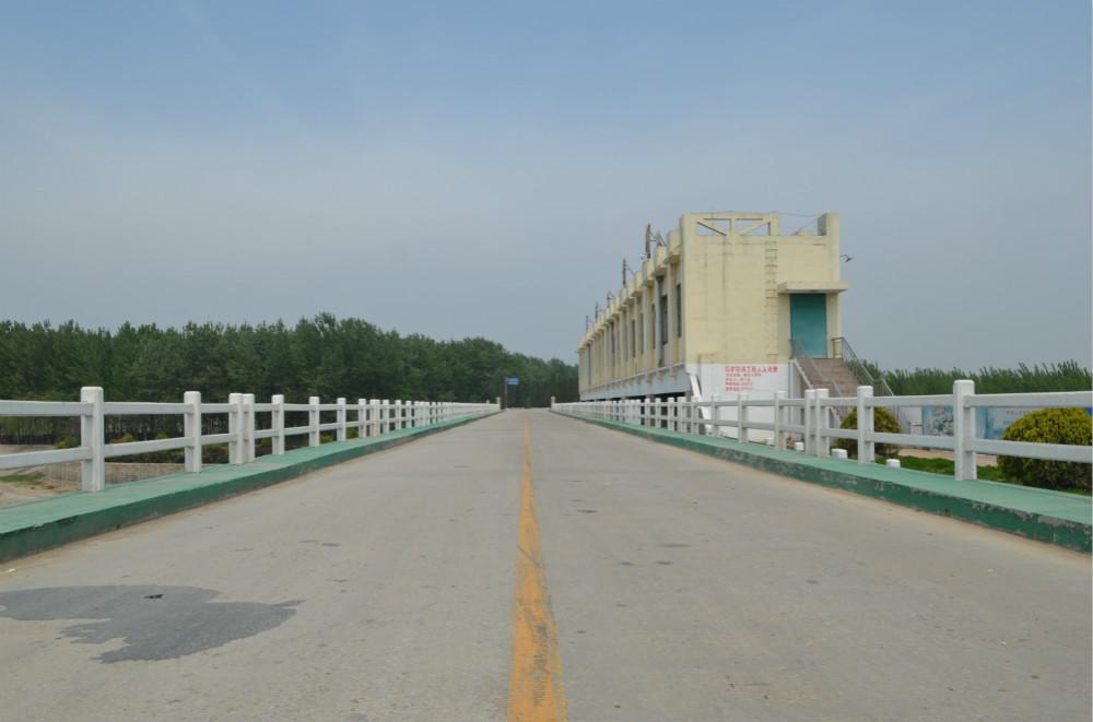 濮阳市台前县凤凰大酒店_安徽省凤台县城北湖排涝站暗箱操作萝卜招聘