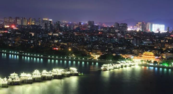 香牌坊火锅怎么样_凤台香牌坊火锅_重庆香牌坊火锅底料