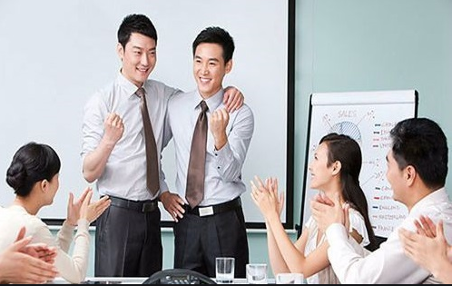 笑话职场称呼怎么说_职场称呼的笑话_笑话职场称呼的句子