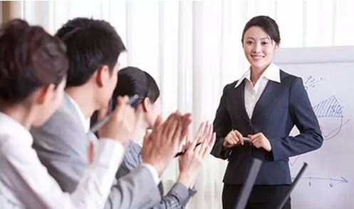 笑话职场称呼的句子_职场称呼的笑话_笑话职场称呼怎么说