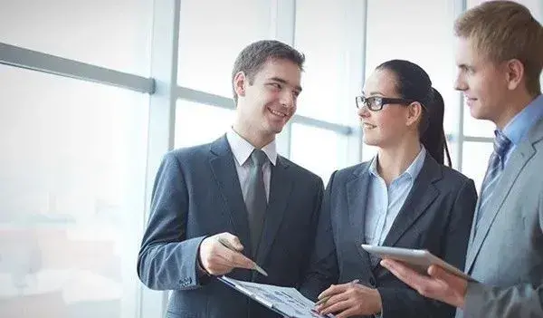 性格内向职场新人_性格内向在职场_在职场内向的人怎么办