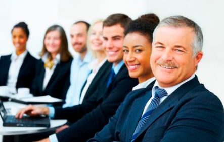 职场新人发言_职场新人工作总结演讲稿_新职位演讲