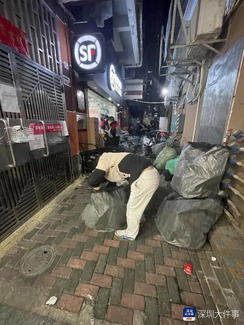 深圳顺丰快递员招聘_快递员招聘深圳顺丰员工_快递员招聘深圳顺丰人员