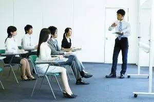 职场新人理财_初入职场如何理财案例_职场新人投资理财