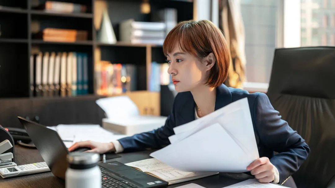 职场争斗故事大全_职场竞争故事_职场的争斗故事