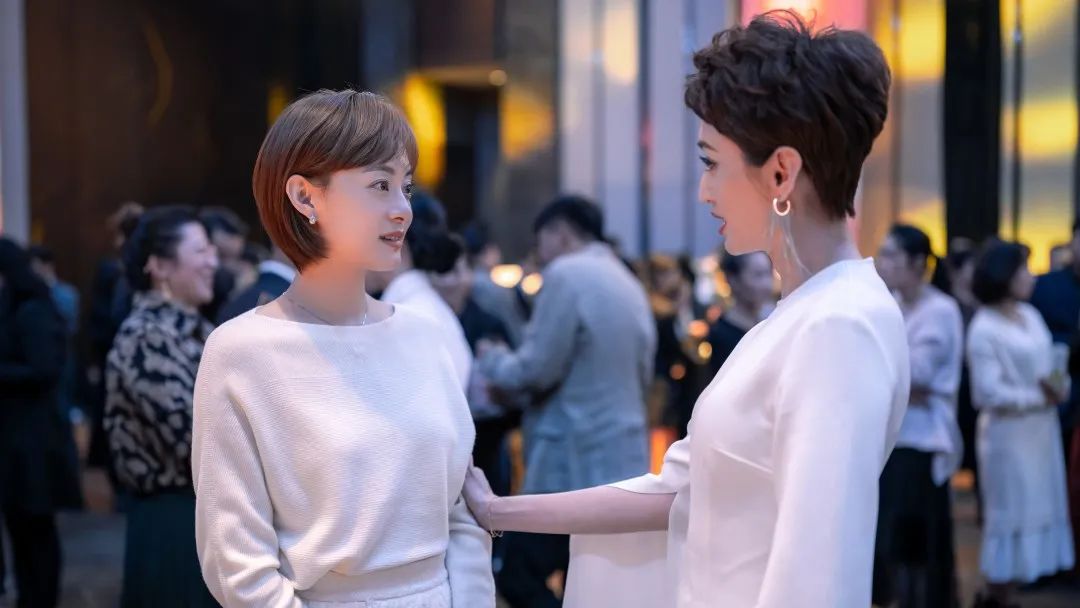 职场竞争故事_职场的争斗故事_职场争斗故事大全