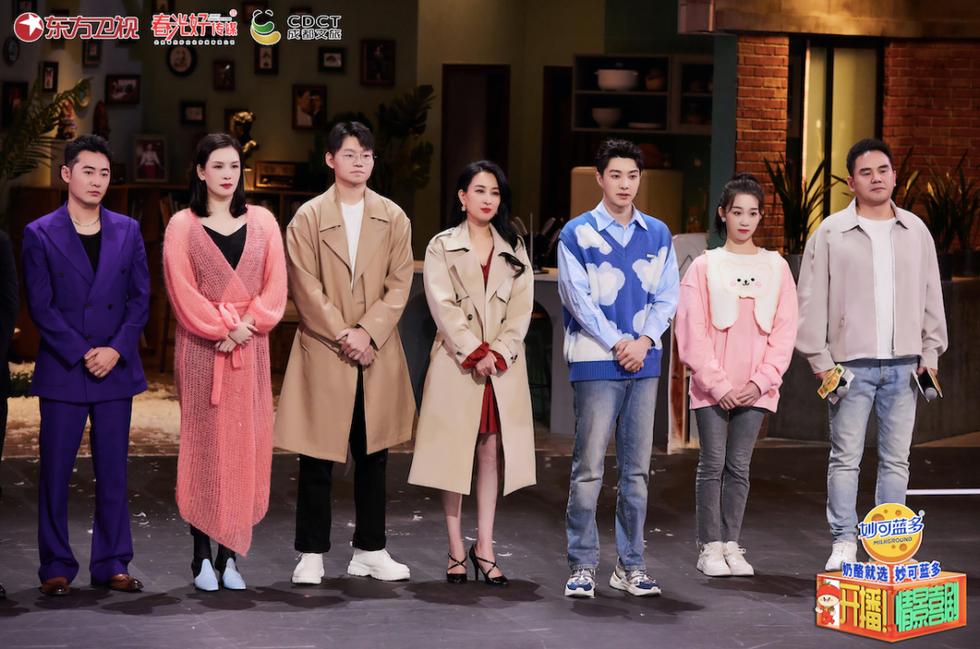 职场情景剧剧本范文简短_职场搞笑情景剧剧本_职场搞笑小剧本