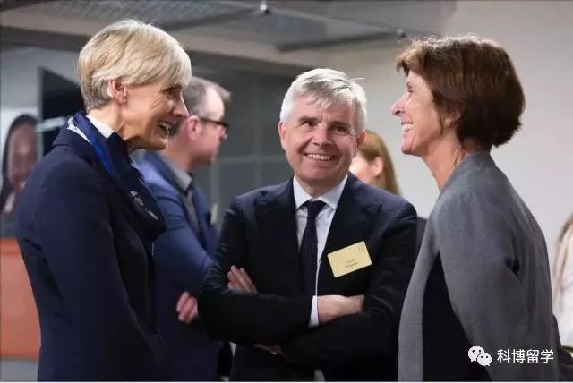 牛津大学800年历史上首位女性领导者——理查德森(图5) 牛津大学校长简历_牛津大学现任校长_牛津大学执行校长