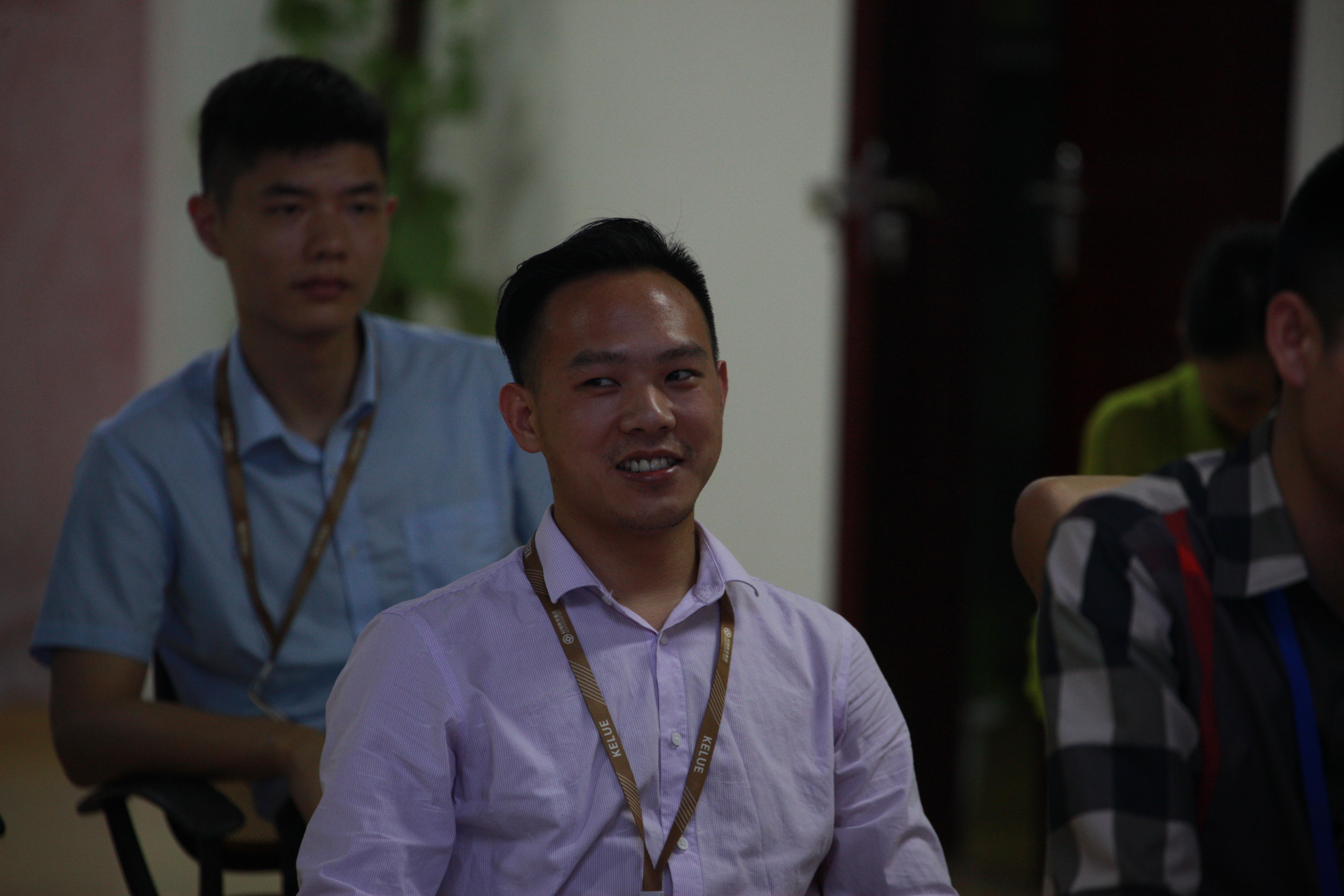 科略教育集团董事长秘书陈若曦:职场商务礼仪的重要性(图7) 员工社交礼仪培训_培训职场社交礼仪内容_职场社交礼仪培训