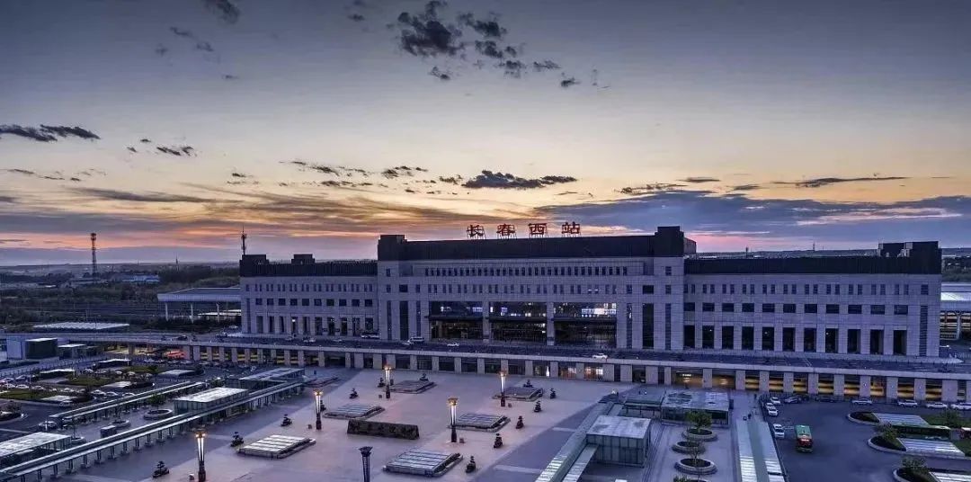 高铁员招聘乘务地址怎么填_高铁乘务员招聘地址_高铁员招聘乘务地址填什么