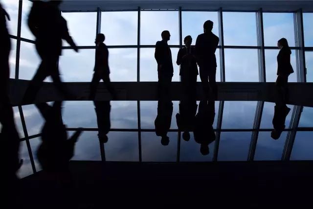 职场人际关系与沟通参考文献_职场人际关系论文_职场中的人际交往论文