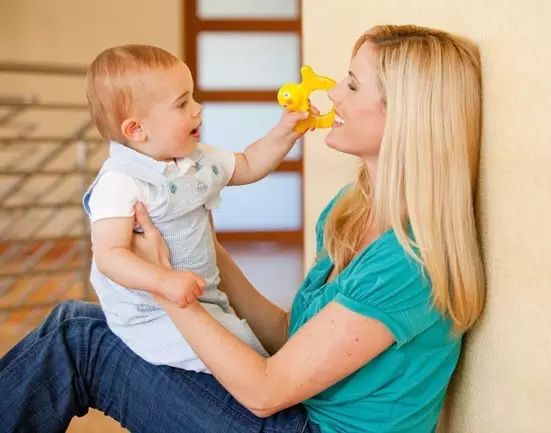 职场妈妈育儿_职场妈妈的育儿心经_职场妈妈好处