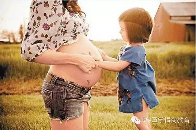 全面开放二胎政策女性职场_二胎政策下女职工的问题_二胎开放后女性就业难