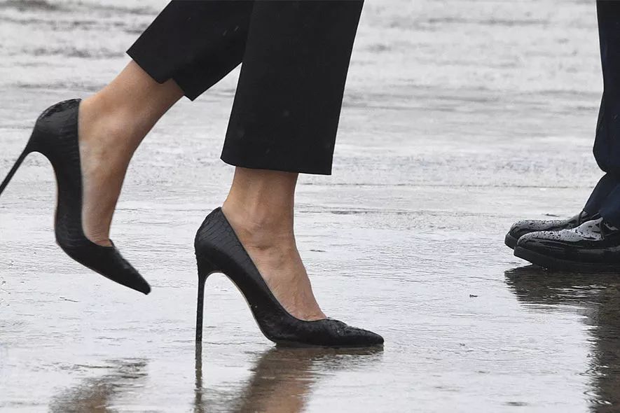 5个最实用的职场高跟鞋,让你挑选出最适合自己的(图1) 高跟鞋职场女性_职场高跟鞋多高合适_职场高跟鞋