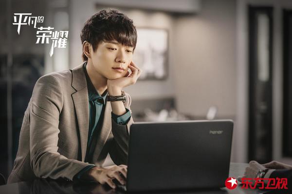 女性职场类电视剧_职场类的电视剧_推荐些国内职场类电影