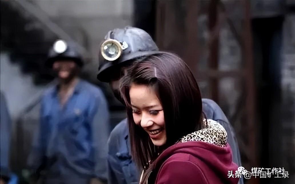 美女遭遇职场潜规_职场心理咨询 被领导潜规则_职场潜规则的电视剧