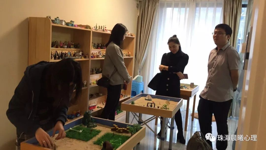 晨曦心理总部开展《愿生命从容》心灵悦读团体心理辅导活动(图2) 职场心理咨询师电话_职场 心理咨询_职场心理咨询主题