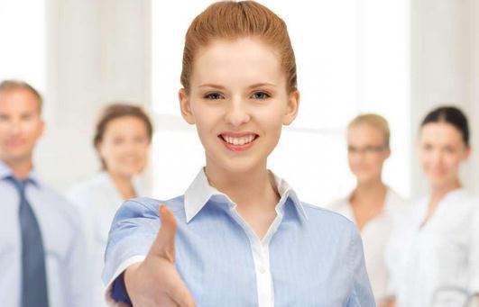 教师礼仪走姿语言_站姿坐姿走姿礼仪_职场礼仪行姿