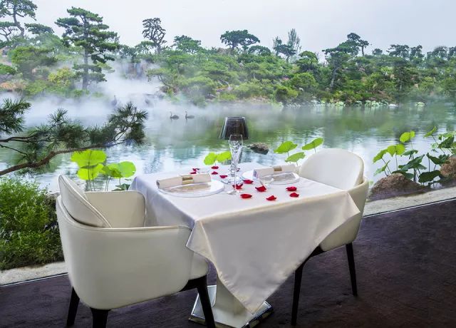 黑天鹅蛋糕店招聘_延吉蛋糕店招聘_黑蝴蝶蛋糕店