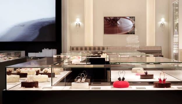 延吉蛋糕店招聘_黑天鹅蛋糕店招聘_黑蝴蝶蛋糕店