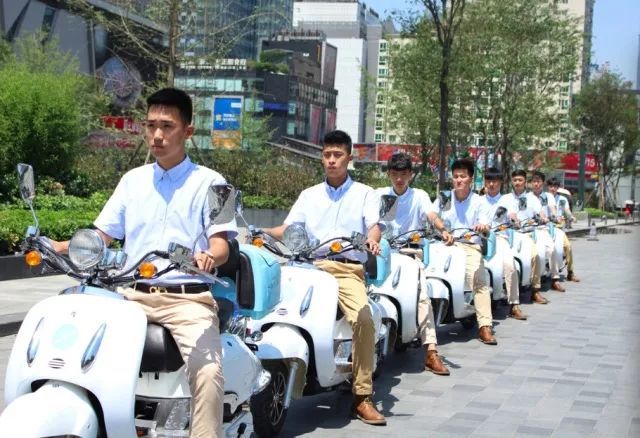 黑蝴蝶蛋糕店_黑天鹅蛋糕店招聘_延吉蛋糕店招聘