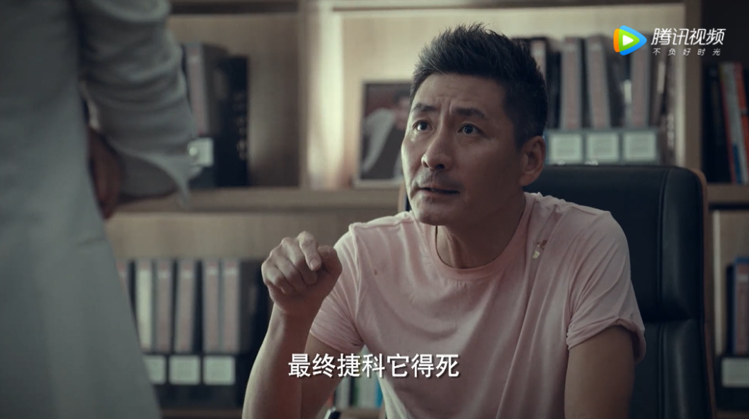 职场男人搞暧昧_职场暧昧的最高境界_职场暧昧关系表现