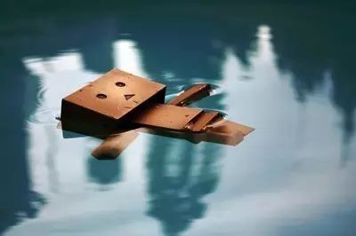 初入职场的人如何理财_初入职场的书籍_职场初老族