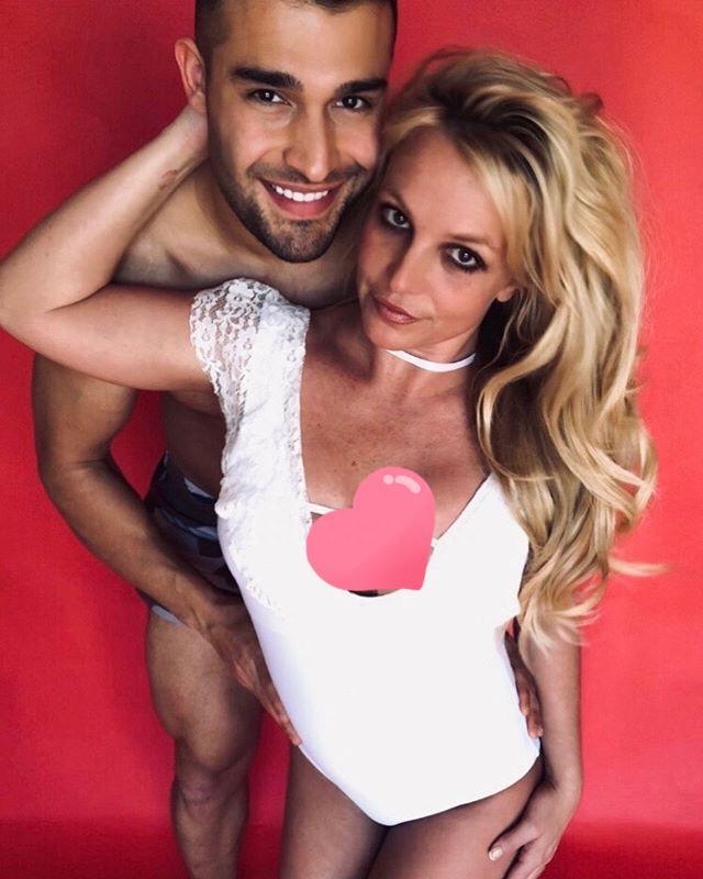 “小甜甜”布兰妮当年火遍全球,男友始终不离不弃(图6) 职场丽人大变样_职场丽人图片_职场丽人是什么