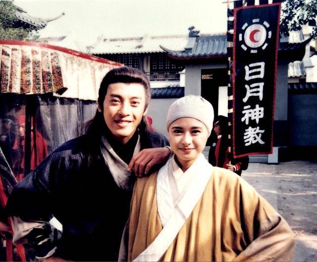 职场丽人大变样_职场丽人图片_职场丽人衬衫