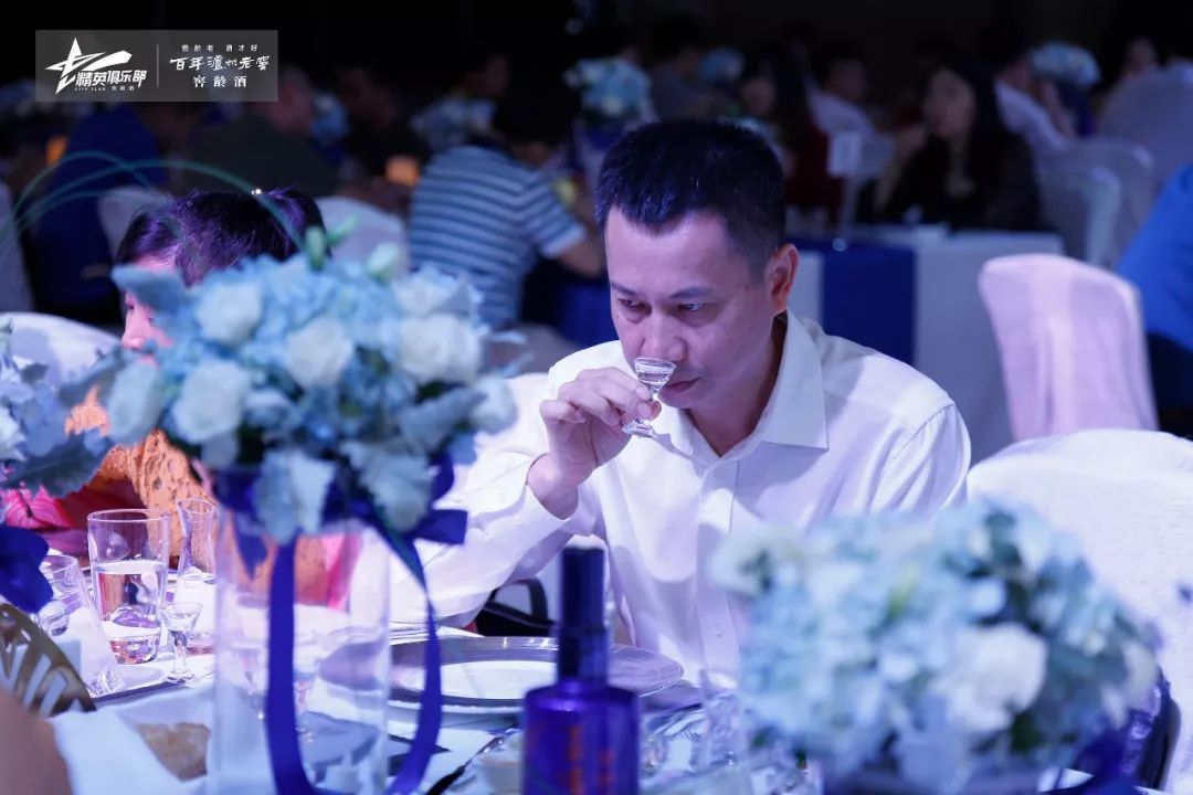 职场精英是不是最低级的_职场精英是什么岗位_什么是职场精英