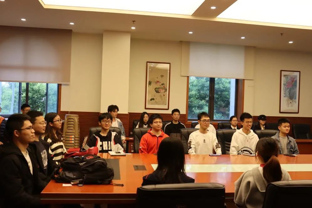 职场书籍礼仪心得体会_职场礼仪 书籍_职场书籍礼仪有哪些