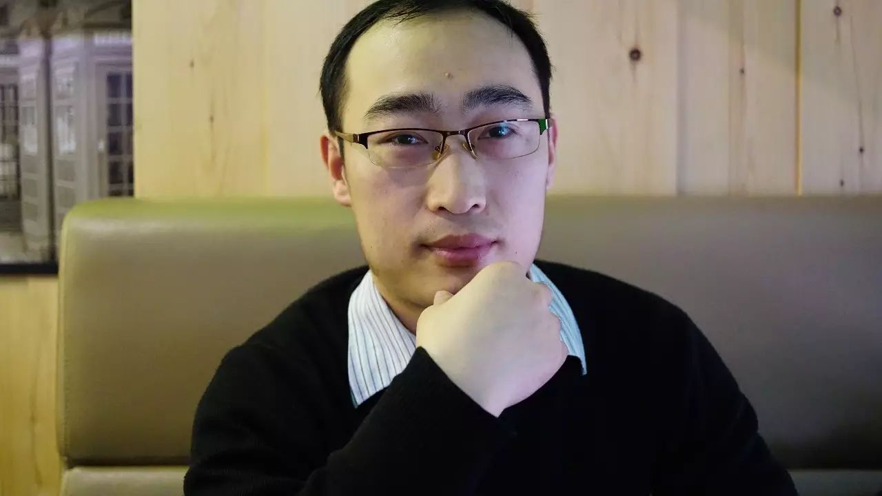 英语专业毕业生简历_音乐专业毕业生非格式简历_美术生毕业创作类论文