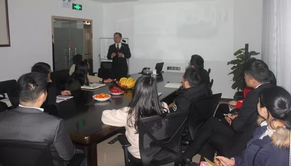 时尚礼仪大讲堂--职场礼仪篇_职场形象与商务礼仪_求职礼仪与职场礼仪