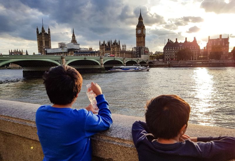 职场男人交往_职场交往男人的表现_职场男什么意思