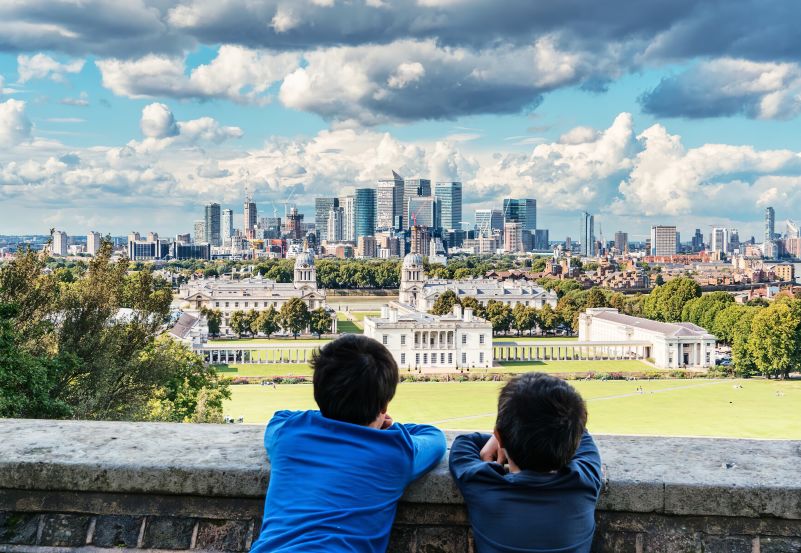 职场男人交往_职场交往男人的表现_职场男什么意思