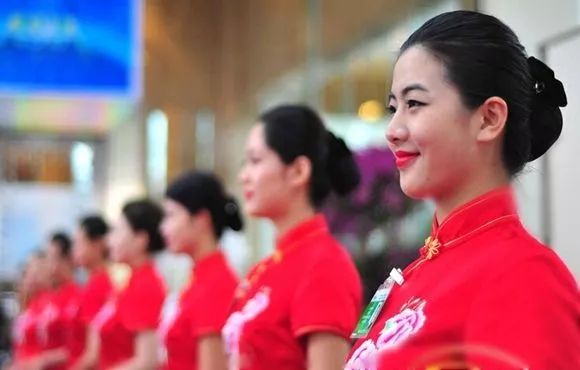 IBM公司商务礼仪提高企业软核心竞争力的五大因素(图1) 职场的商务和礼仪技能_职场形象与商务礼仪_职场礼仪形象