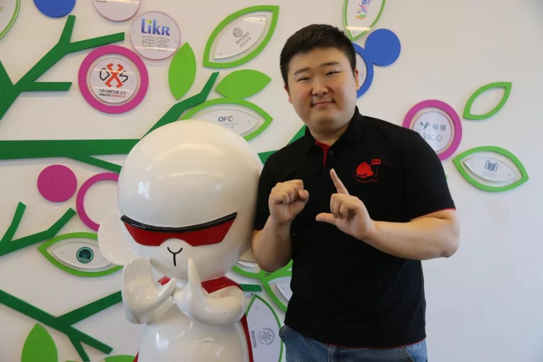 职场交往男人怎么称呼_职场男人交往_职场交往男人的表现