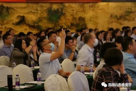 大连职场形象个人形象打造培训_时尚礼仪大讲堂--职场礼仪篇_职场形象与商务礼仪