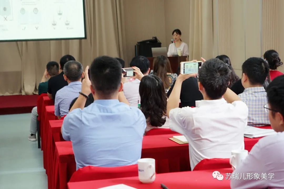 时尚礼仪大讲堂--职场礼仪篇_职场形象与商务礼仪_大连职场形象个人形象打造培训