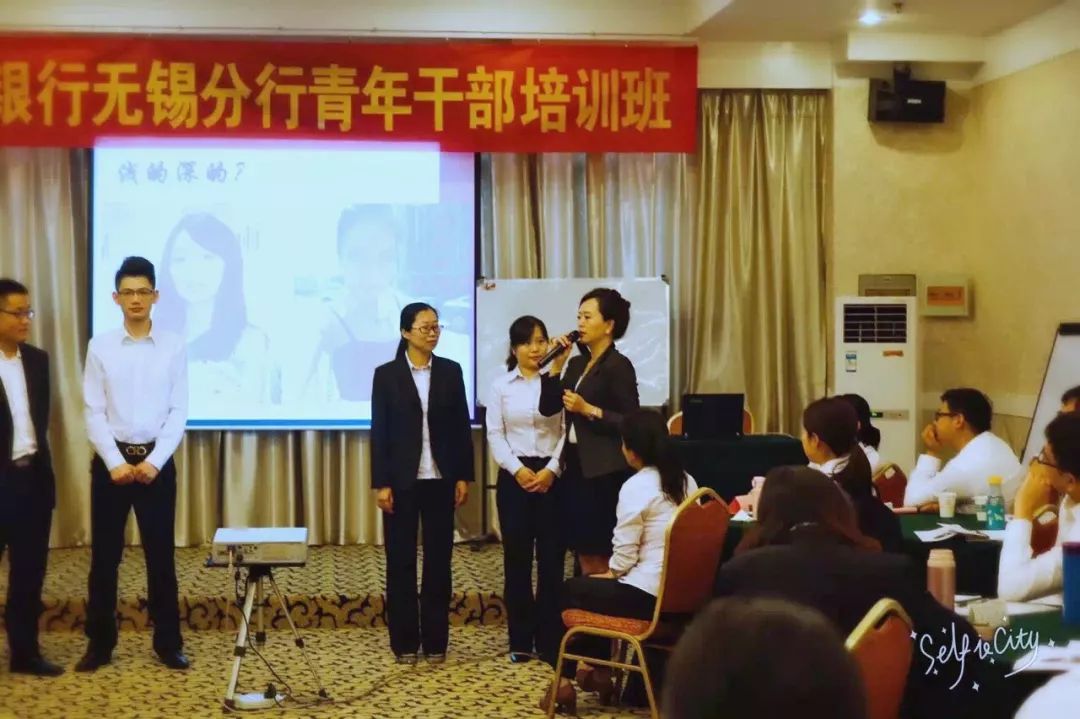 职场形象与商务礼仪_时尚礼仪大讲堂--职场礼仪篇_大连职场形象个人形象打造培训