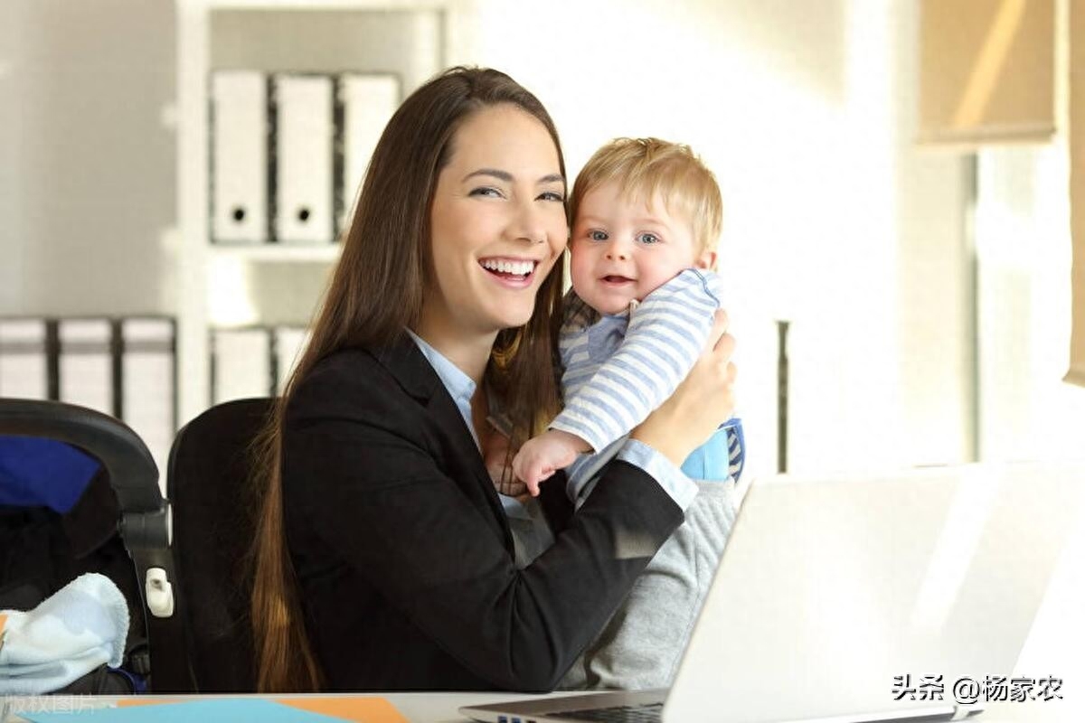 女性职场生存法则_职场优势生存10法则_职场黄金法则