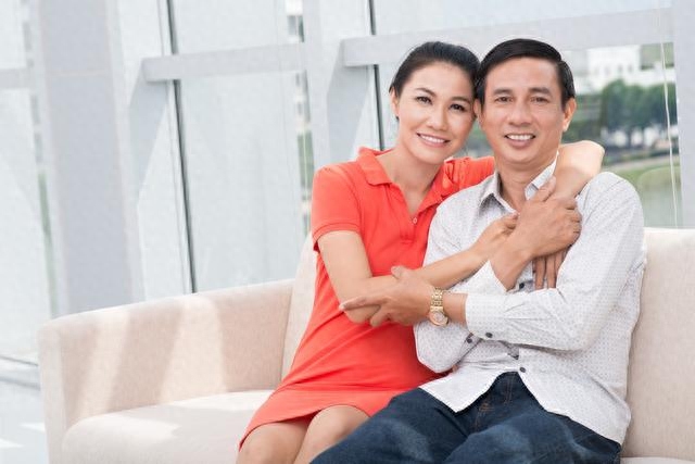 职场笑话段子_职场女人荤笑话_职场笑话正能量